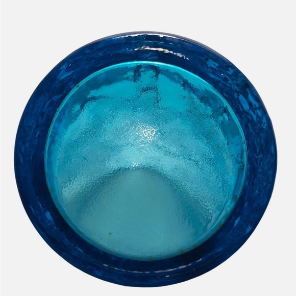 Vintage: Indiana Glass Tiara Exclusives Parrot and Floral 9 Inch Vase Aqua Blue - Picture 2 of 10